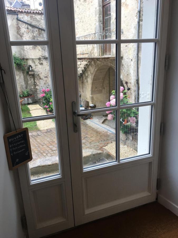 Un Dimanche Chez Julie Chambre Celestine Parthenay Exterior photo